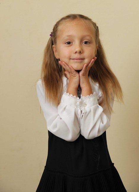 Актер Екатерина Старшова сыгравший роль в сериале Папины дочки: Суперневесты.