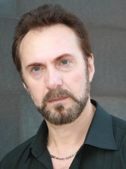 Актер Станислав Осколков сыгравший роль в сериале Брачный контракт.