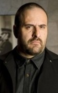Актер Алехандро Кальва сыгравший роль в сериале Mentes en shock.