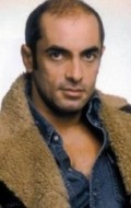 Актер Alekos Sissovitis сыгравший роль в сериале Тронный зал  (сериал 1998-1999).