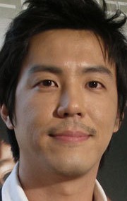 Актер Чхве Вон Ён сыгравший роль в сериале Наследники (сериал).