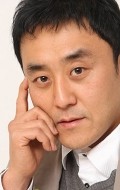 Актер Чхве Чжун Ён сыгравший роль в сериале Ва-банк (сериал).