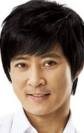 Актер Чхве Су Чжон сыгравший роль в сериале Товарищи (сериал).