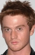 Актер Эдди Хэсселл сыгравший роль в сериале Поверхность (сериал 2005 - 2006).