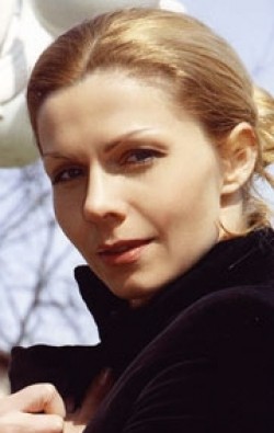Актер Елена Елова сыгравший роль в сериале Сокровища мертвых (сериал).