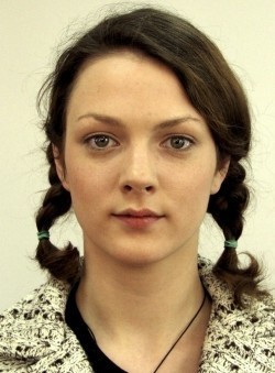 Актер Елена Плаксина сыгравший роль в сериале Ласточкино гнездо (сериал).