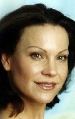 Актер Ирина Чериченко сыгравший роль в сериале Возьми меня с собой (сериал).