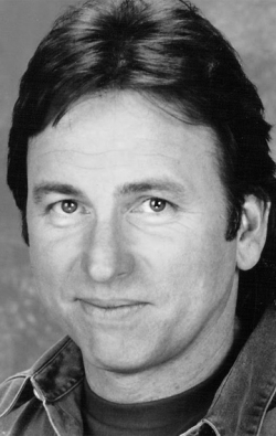 Актер Джон Риттер сыгравший роль в сериале Хуперман  (сериал 1987-1989).