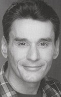 Актер Джон Мариано сыгравший роль в сериале Каролина в Нью-Йорке (сериал 1995 - 1999).