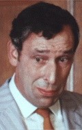 Актер Джулиан Орхард сыгравший роль в сериале Землепроходцы (сериал 1972 - 1973).