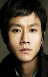 Актер Jung Woo сыгравший роль в сериале Вернуться в 1994 (сериал).