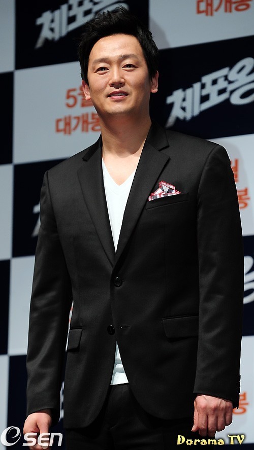 Актер Ким Чон Тхэ сыгравший роль в сериале Негодяй (сериал).
