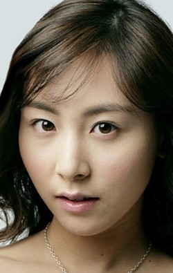 Актер Ким Ха Ын сыгравший роль в сериале Поющие в терновнике (сериал).