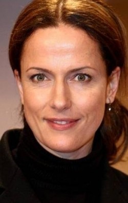 Актер Клаудия Михельсен сыгравший роль в сериале Die 25. Stunde.