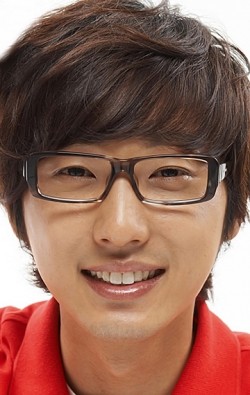 Актер Ли Сын Хё сыгравший роль в сериале Товарищи (сериал).