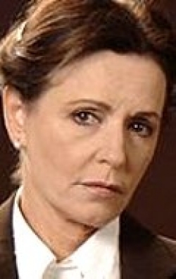 Актер Liora Rivlin сыгравший роль в сериале Krovim Krovim  (сериал 1982-1985).