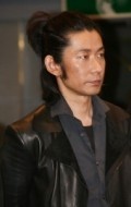 Актер Масатоси Нагасэ сыгравший роль в сериале Безымянный лес.
