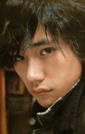 Актер Мацуяма Кэнити сыгравший роль в сериале Секси-голос и Робо.