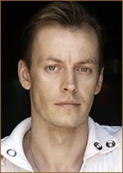 Актер Михаил Елисеев сыгравший роль в сериале Господа офицеры.