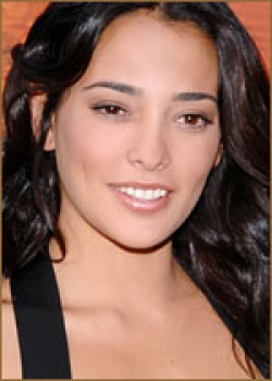 Актер Натали Мартинес сыгравший роль в сериале Сынки Тусона (сериал).