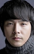 Актер Пак Ён Ха сыгравший роль в сериале Зимняя соната (сериал).