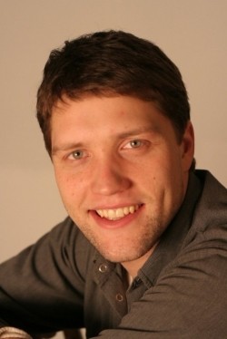 Актер Павел Харланчук сыгравший роль в сериале В полдень на пристани (мини-сериал).