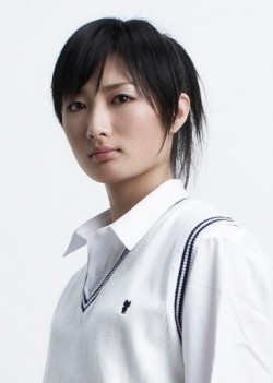 Актер Рина Такеда сыгравший роль в сериале Kodai shojo-tai Dogun V.