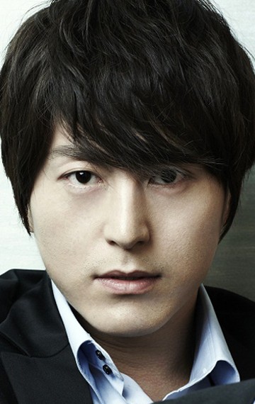 Актер Рю Су Ён сыгравший роль в сериале Братья Очжаккё (сериал).