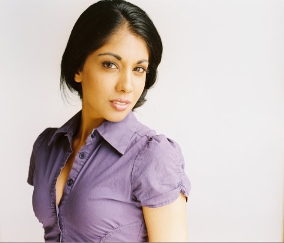 Актер Серена Пармар сыгравший роль в сериале Быть как Инди.