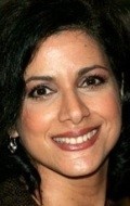 Актер Сандра Сантьяго сыгравший роль в сериале Полиция Майами: Отдел нравов (сериал 1984 - 1990).