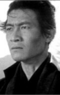 Актер Син Кисида сыгравший роль в сериале Urutoraman Esu  (сериал 1972-1973).