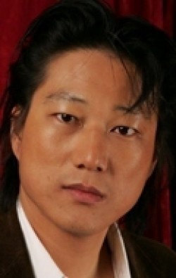 Актер Санг Кенг сыгравший роль в сериале Преступные связи (сериал).