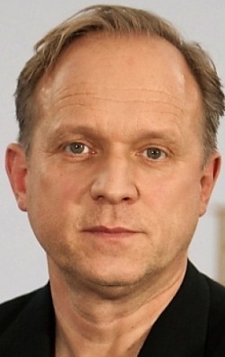 Актер Ульрих Тукур сыгравший роль в сериале Алчность.