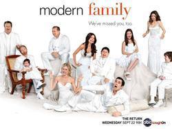 Смотреть фото Американская семейка (сериал 2009 - ...).
