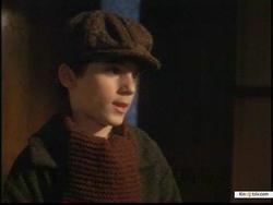Смотреть фото Маленькие мужчины (сериал 1998 - 1999).